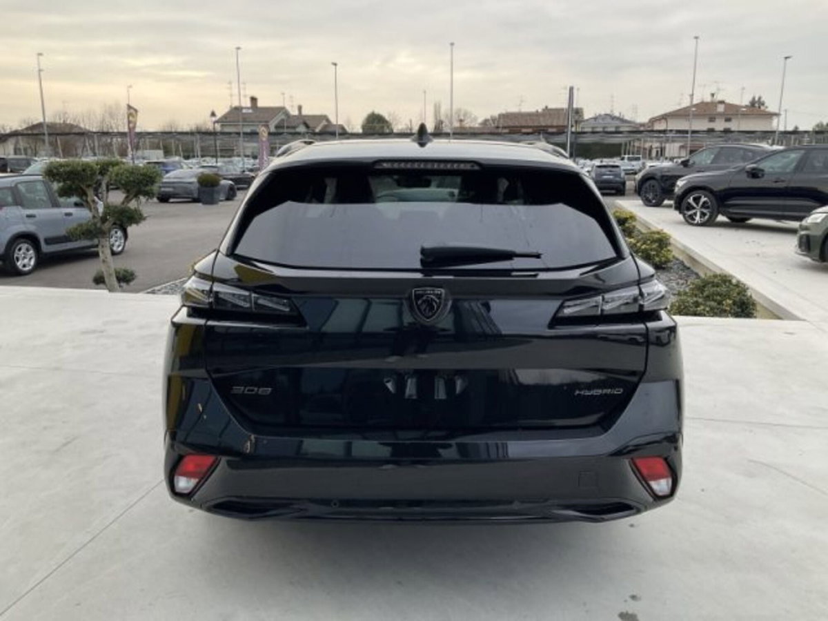 Peugeot 308 SW 1.2 hybrid GT 145cv e-dcs 6 (7)