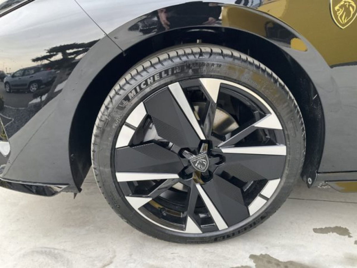 Peugeot 308 SW 1.2 hybrid GT 145cv e-dcs 6 (8)