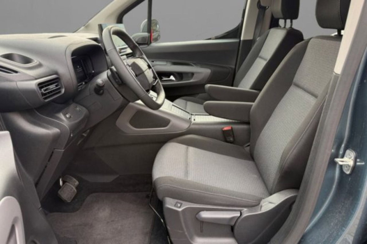 Toyota Proace City Verso City Verso 1.5D 130 CV S&S Long Lounge (7)