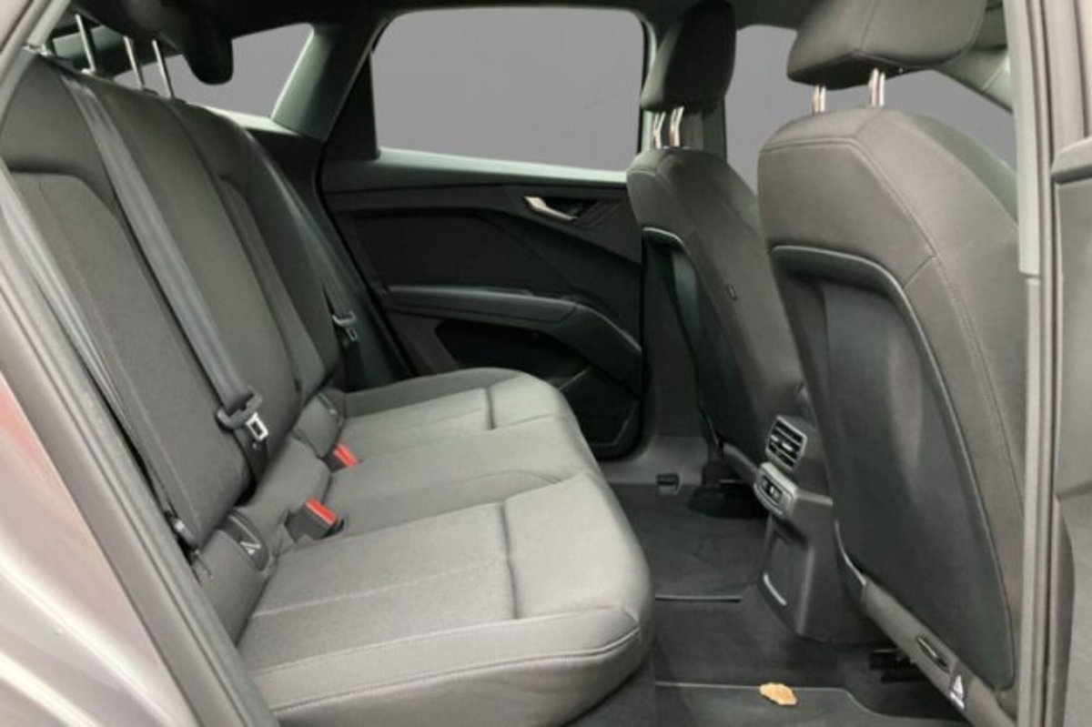 Audi Q4 Sportback Q4 50 e-tron quattro Business Advanced (5)