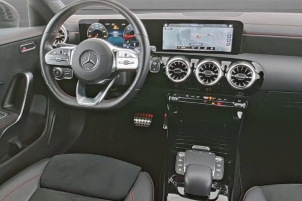 Mercedes-Benz CLA Shooting Brake 220 d Automatic Shooting Brake Premium (7)