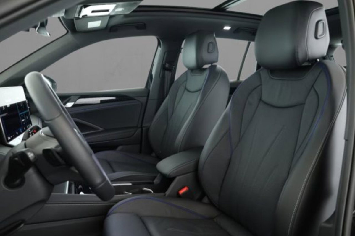 Volkswagen Tiguan 2.0 tdi R-Line 4motion 193cv dsg (6)