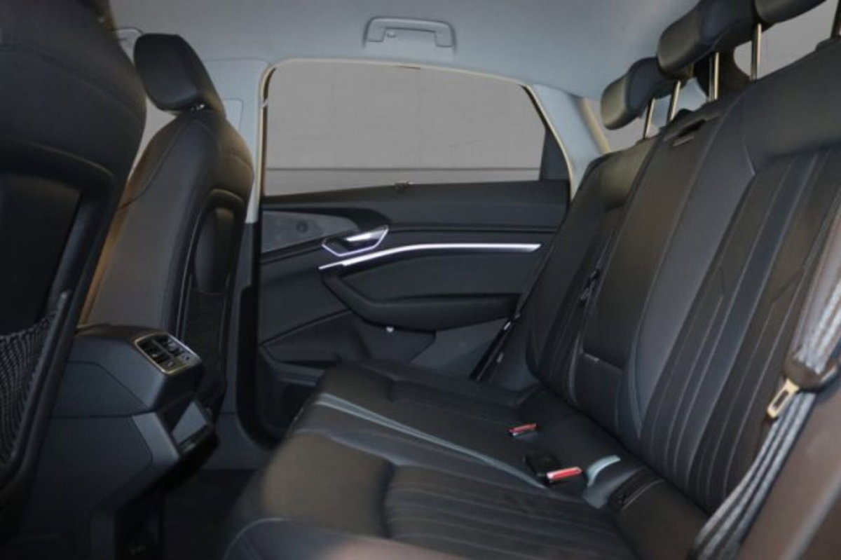 Audi e-tron Sportback 55 quattro (8)