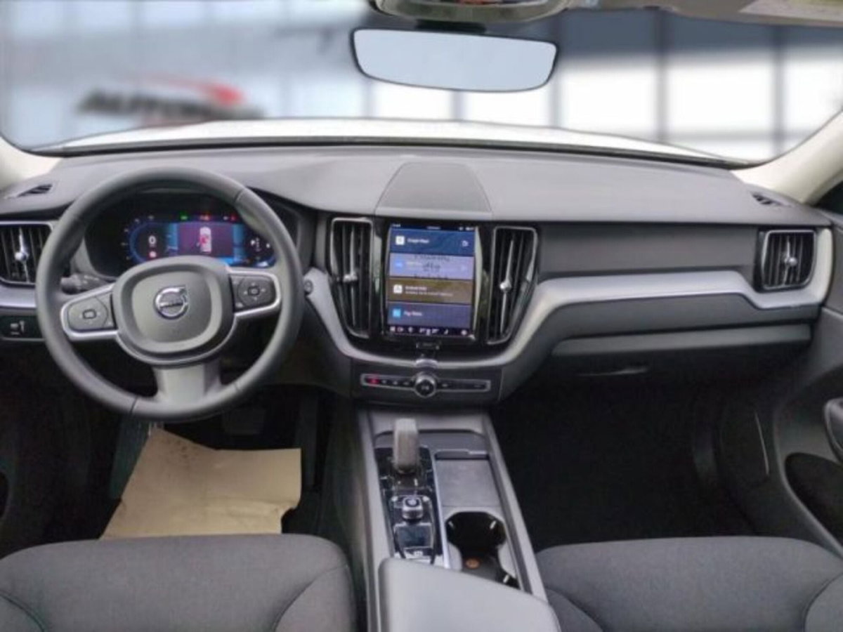Volvo XC60 B4 (d) AWD Geartronic Momentum Pro (6)