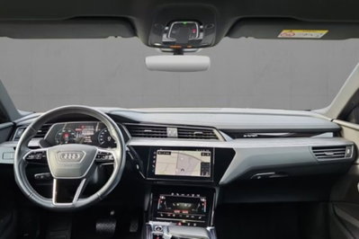 Audi Q8 Sportback 50 S line edition quattro (4)