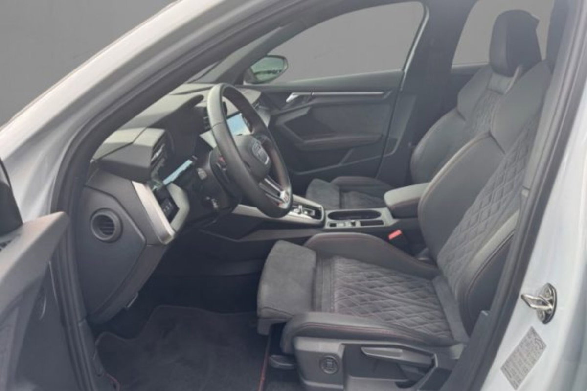 Audi A3 Sportback 40 TFSI quattro S tronic S line edition (7)