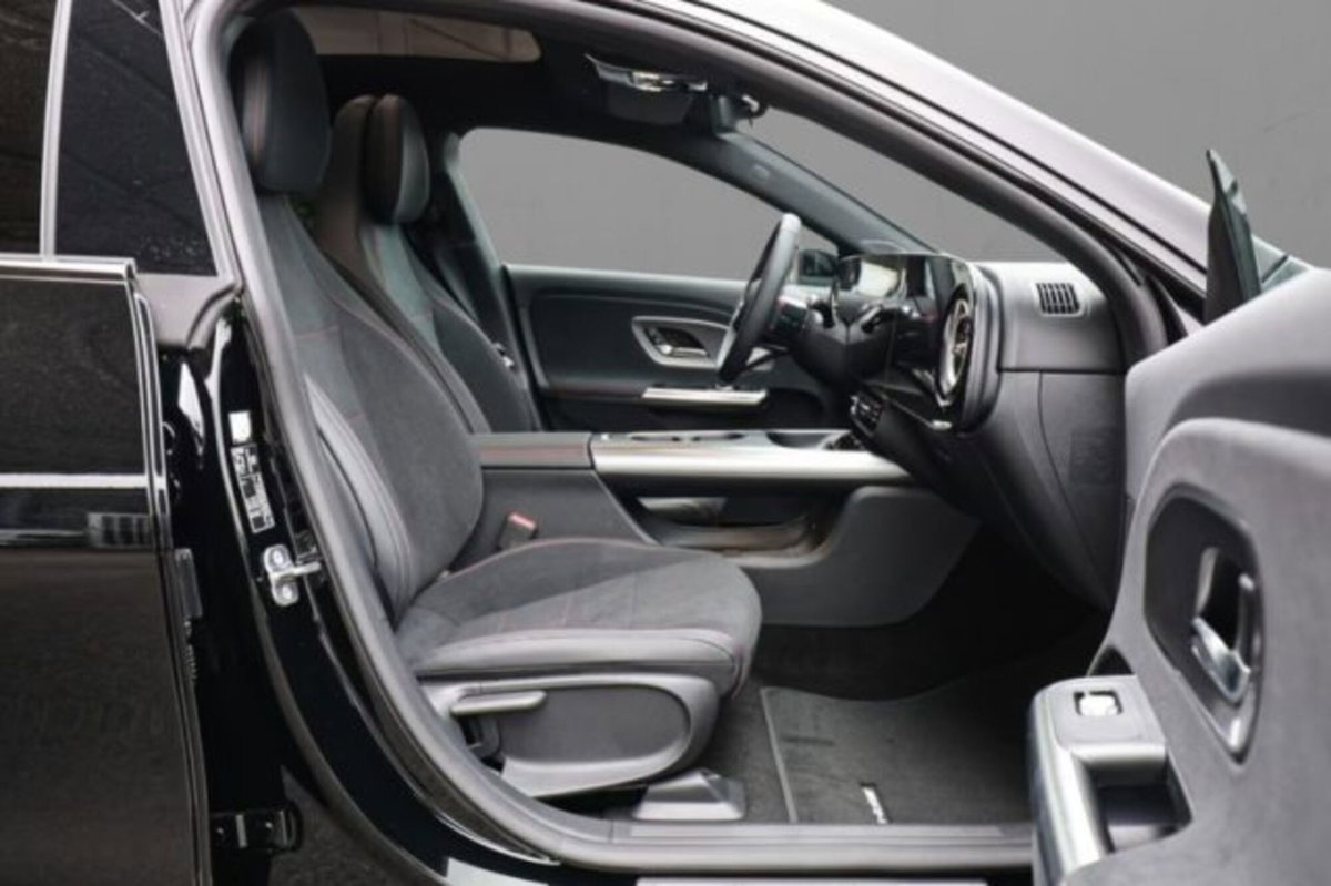 Mercedes-Benz CLA 180 Advanced Plus auto (4)