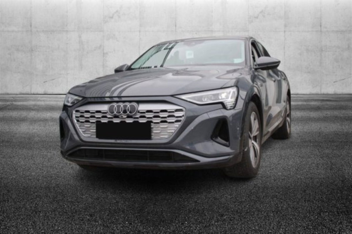Audi Q8 Sportback 50 Business Advanced quattro
