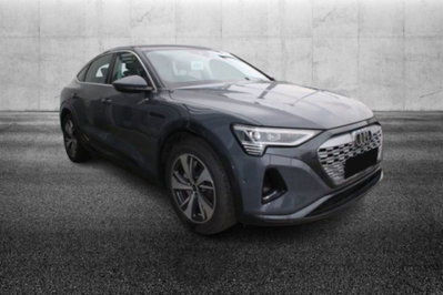 Audi Q8 Sportback 50 Business Advanced quattro (2)
