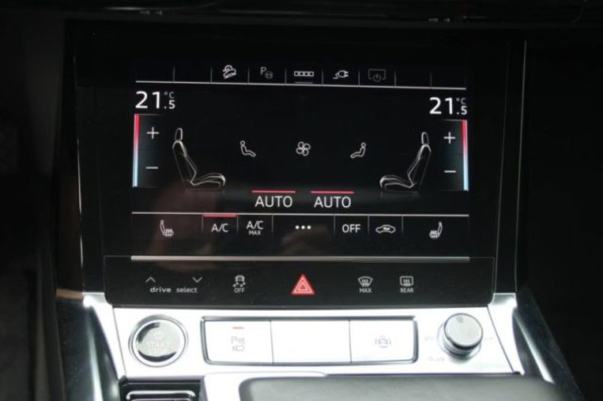 Audi Q8 Sportback 50 Business Advanced quattro (8)
