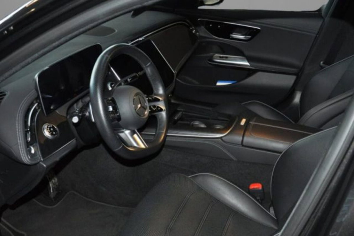 Mercedes-Benz Classe E Station Wagon 220 d AMG Line Advanced auto (5)