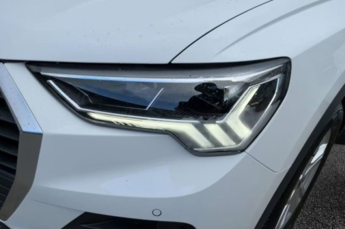 Audi Q3 45 TFSI e S tronic Business (7)