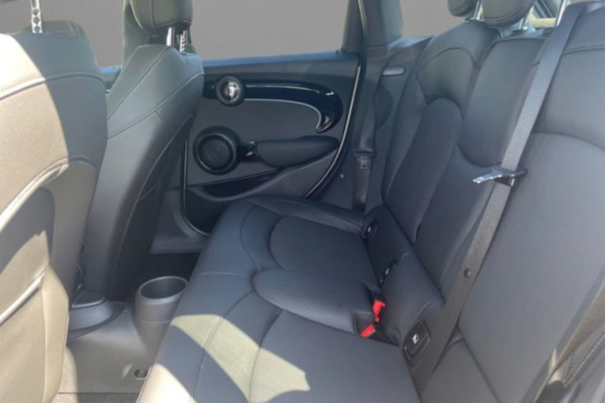 MINI Mini 1.5 Cooper Classic 5 porte (6)