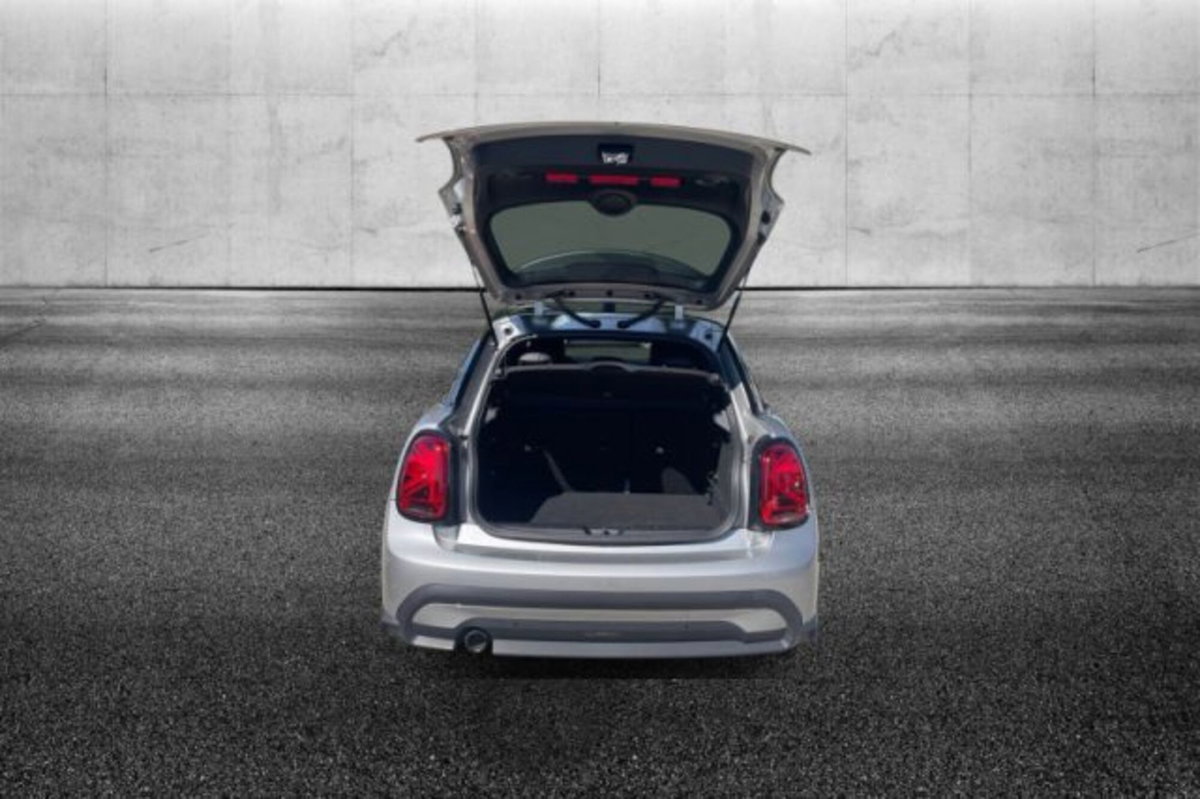 MINI Mini 1.5 Cooper Classic 5 porte (8)