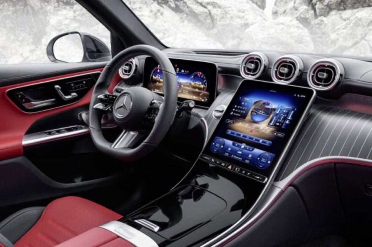 Mercedes-Benz GLC 220 d 4Matic Mild Hybrid AMG Premium Plus