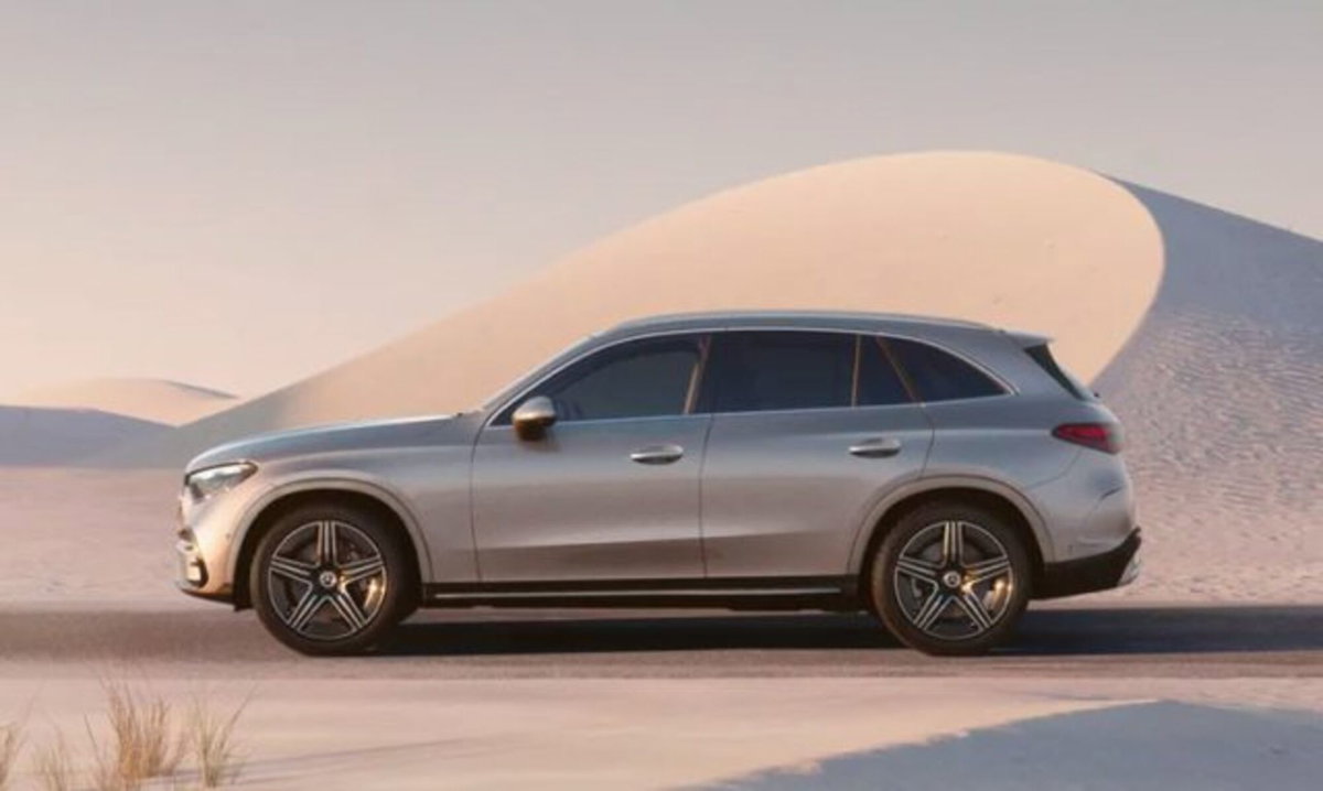 Mercedes-Benz GLC 220 d 4Matic Mild Hybrid AMG Premium Plus (4)