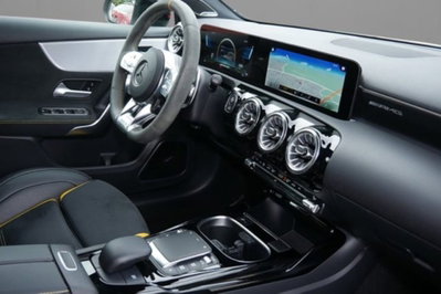 Mercedes-Benz Classe A 45S AMG 4Matic+ (5)