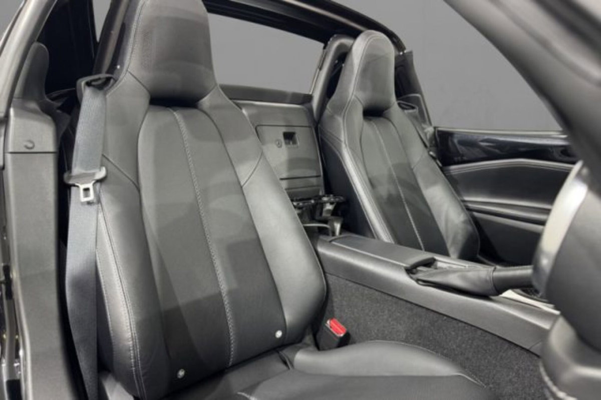 Mazda MX-5 2.0L Skyactiv-G RF Exceed (7)