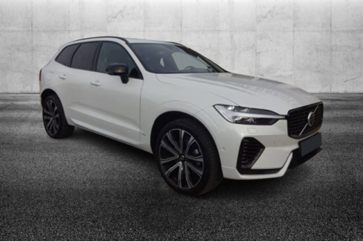 Volvo XC60 T6 Recharge AWD Plug-in Hybrid R-design (2)