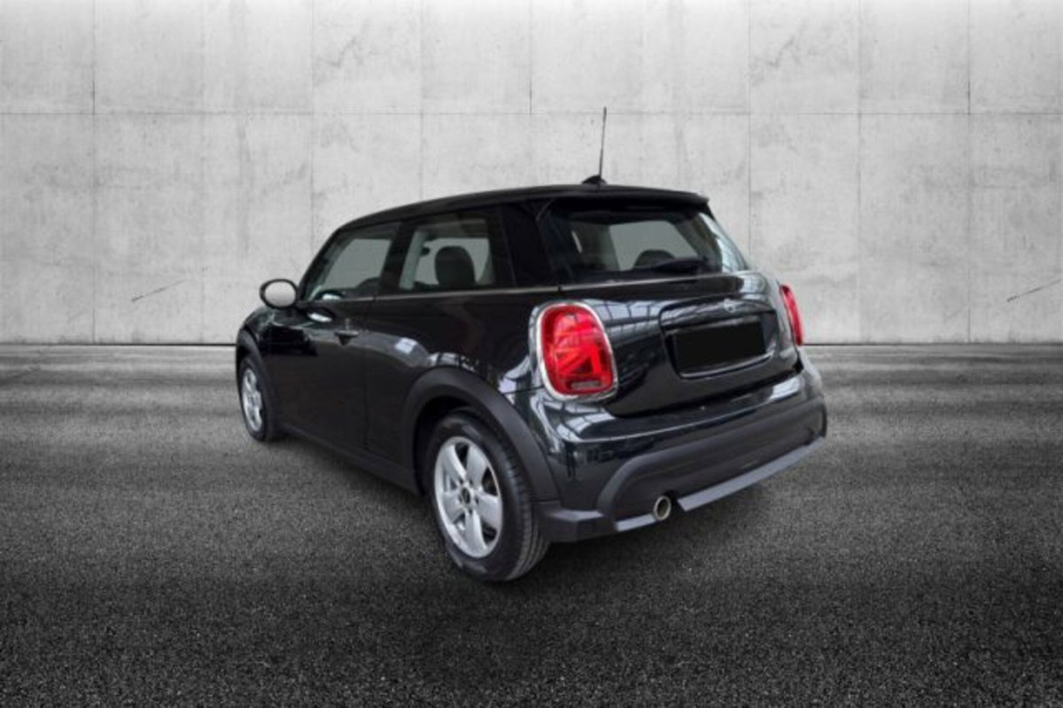 MINI Mini 1.5 Cooper Essential (2)