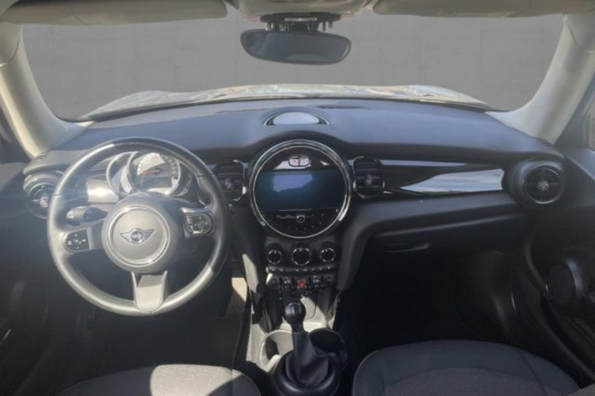 MINI Mini 1.5 Cooper Essential (6)