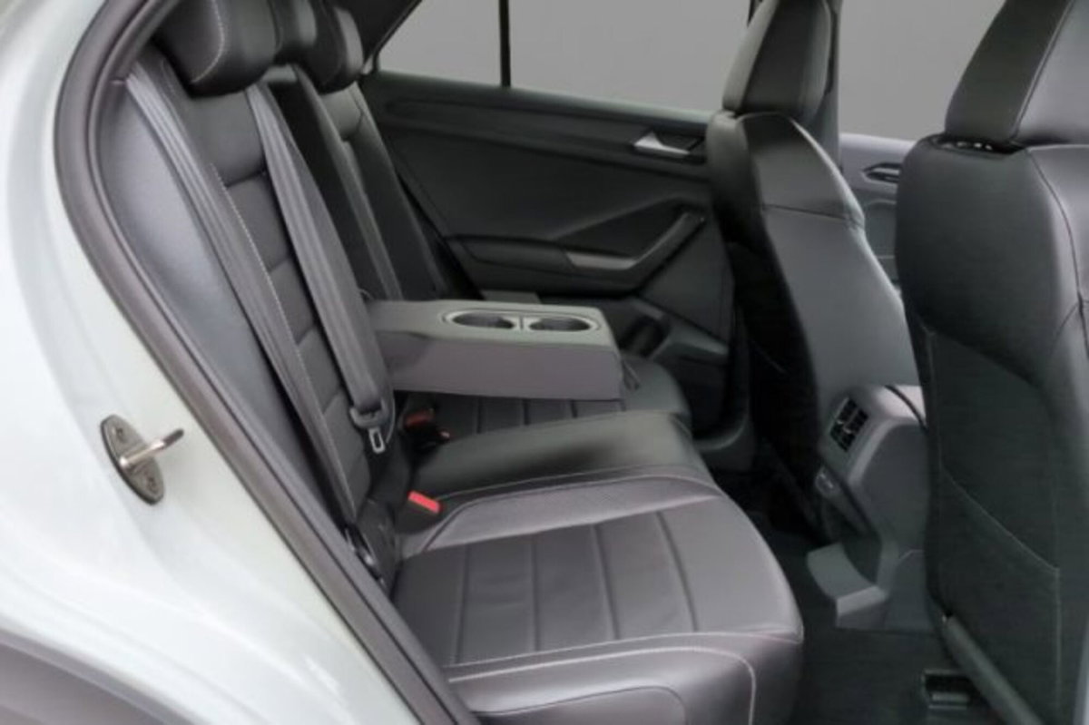 Volkswagen T-Roc 2.0 tdi R-Line 4motion 150cv dsg (8)