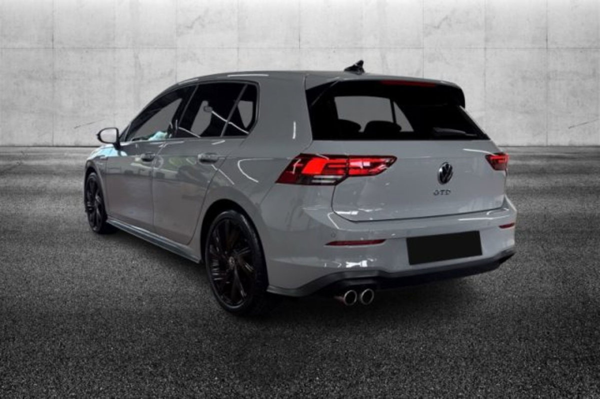 Volkswagen Golf 2.0 TDI GTD DSG (2)