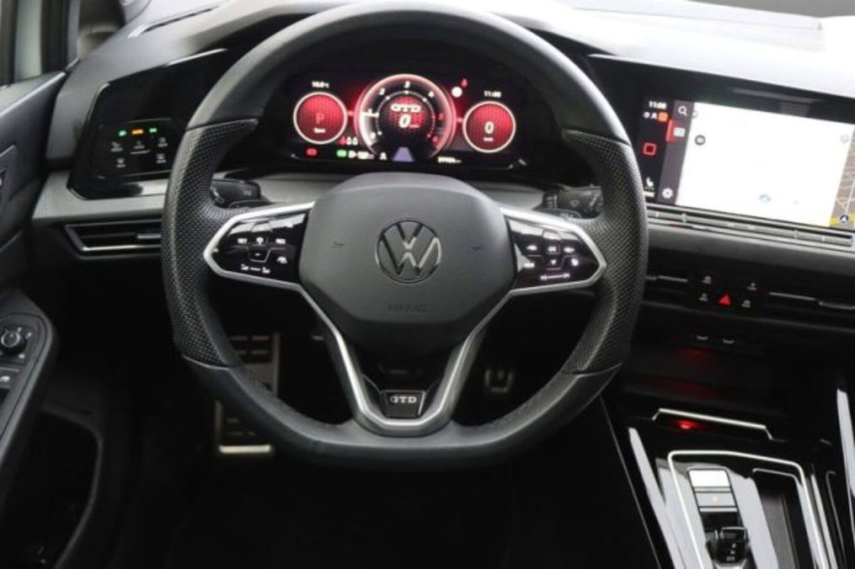Volkswagen Golf 2.0 TDI GTD DSG (5)
