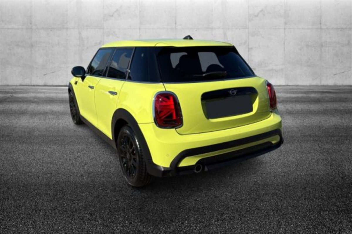 MINI Mini 1.5 Cooper Classic 5 porte (4)