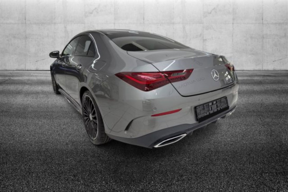 Mercedes-Benz CLA 200 Automatic Premium (3)