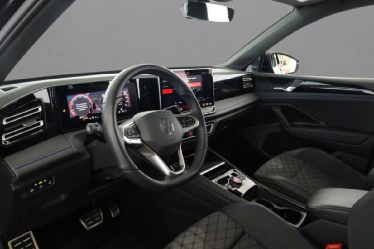 Volkswagen Tiguan 1.5 etsi R-Line 150cv dsg (6)