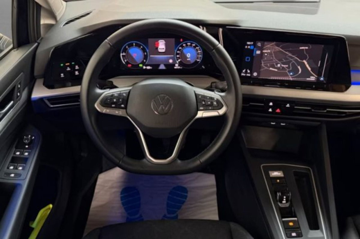 Volkswagen Golf Variant 2.0 TDI SCR DSG Life (6)