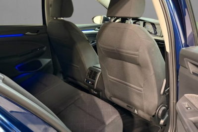 Volkswagen Golf Variant 2.0 TDI SCR DSG Life (8)