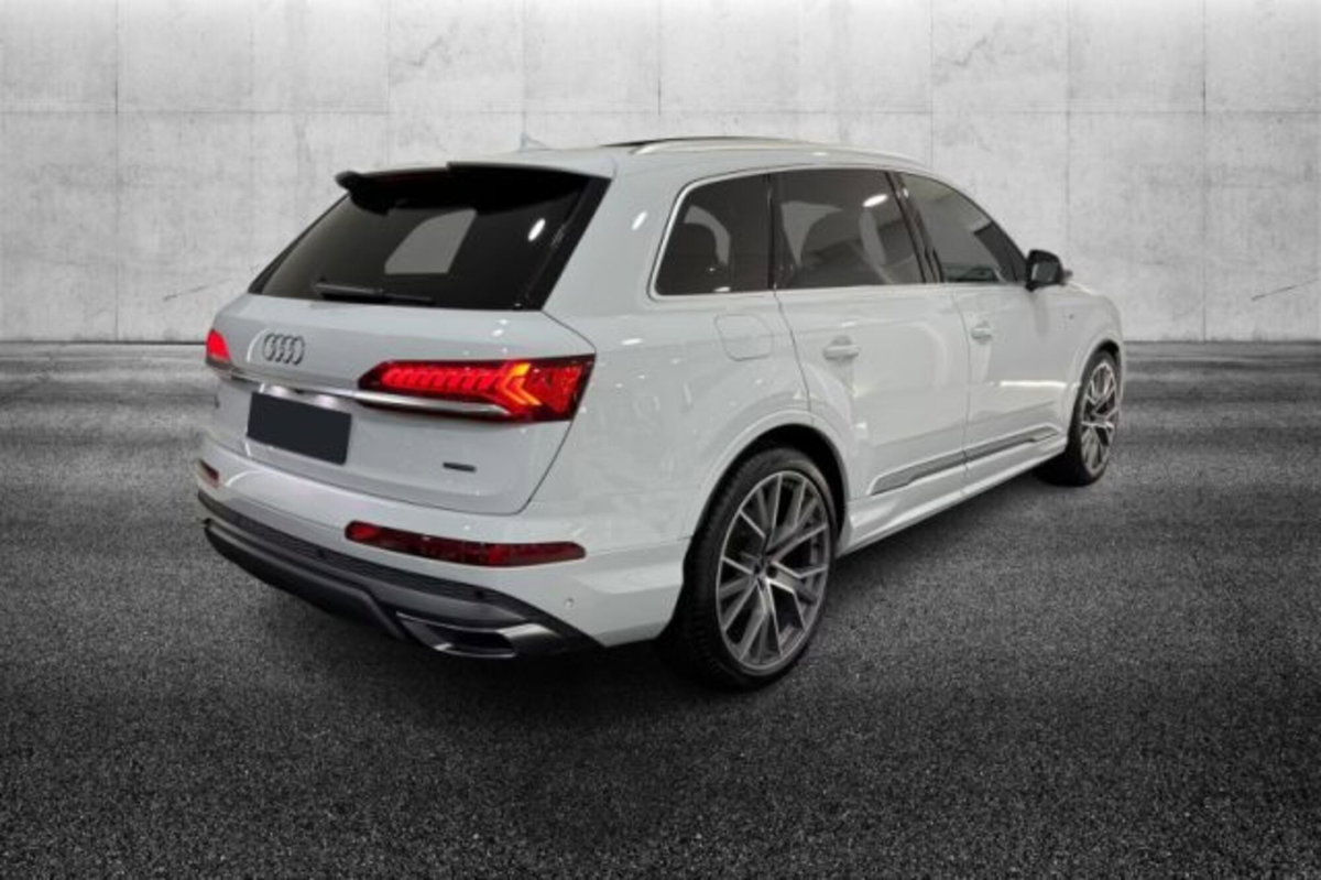 Audi Q7 50 TDI quattro tiptronic (3)