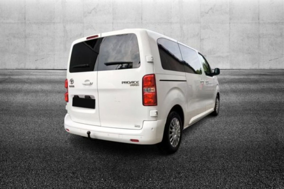 Toyota Proace Verso Verso 1.5D L1 D Lounge (4)