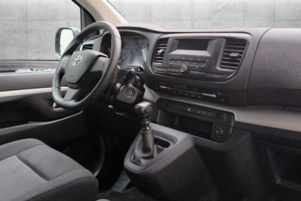 Toyota Proace Verso Verso 1.5D L1 D Lounge (6)