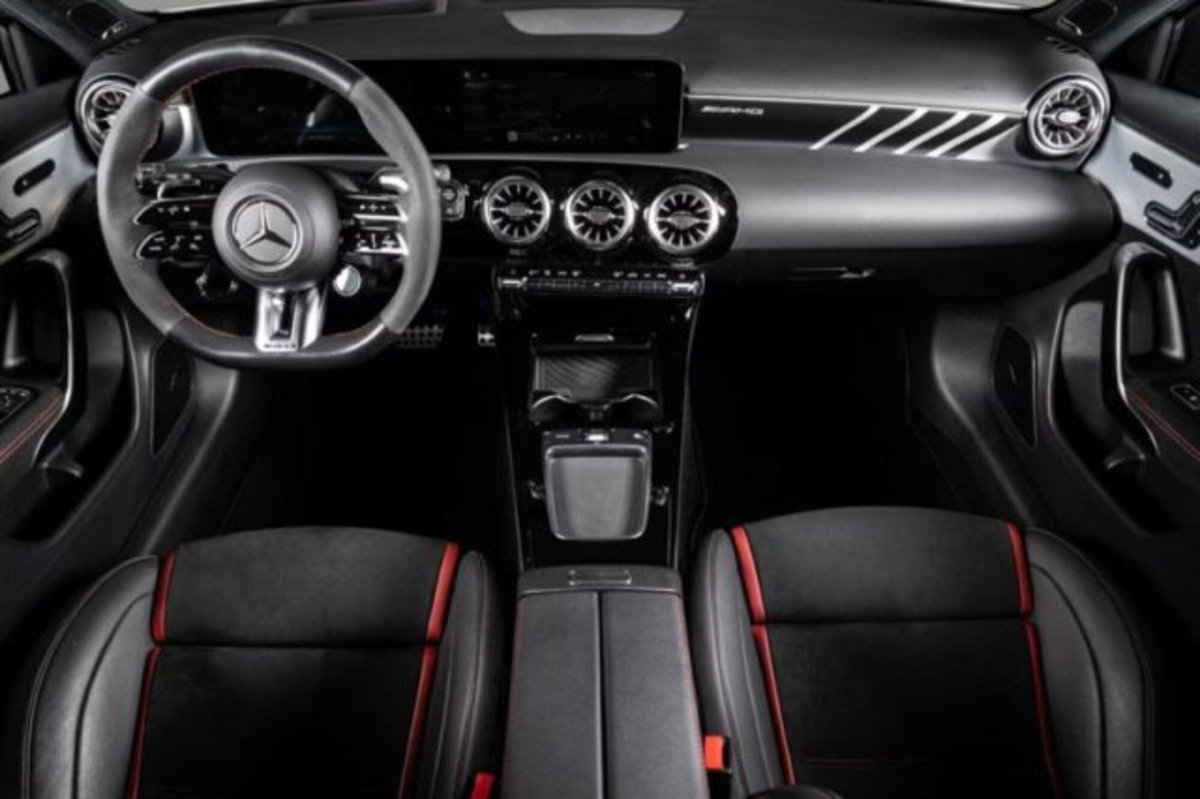 Mercedes-Benz Classe A AMG 45 S AMG Line Premium 4matic+ auto (6)