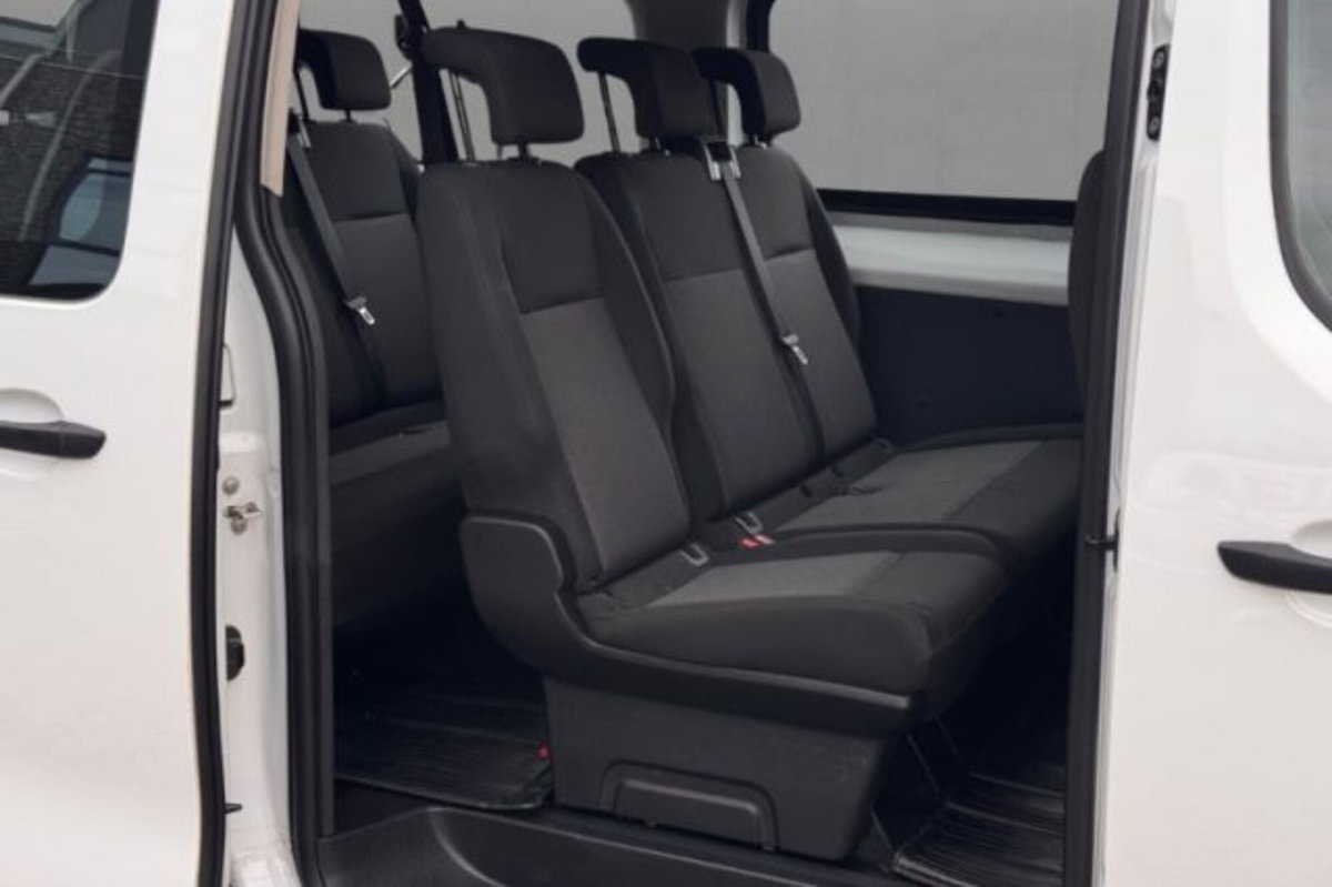 Toyota Proace Verso Verso 2.0D 150 CV L2 D Executive (7)