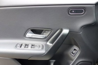 Mercedes-Benz CLA Shooting Brake 180 Progressive Advanced auto (8)