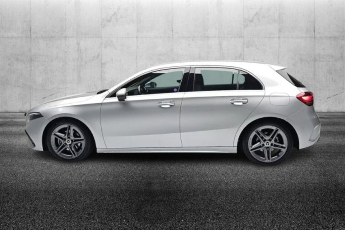 Mercedes-Benz Classe A 180 AMG Line Premium Plus auto (4)