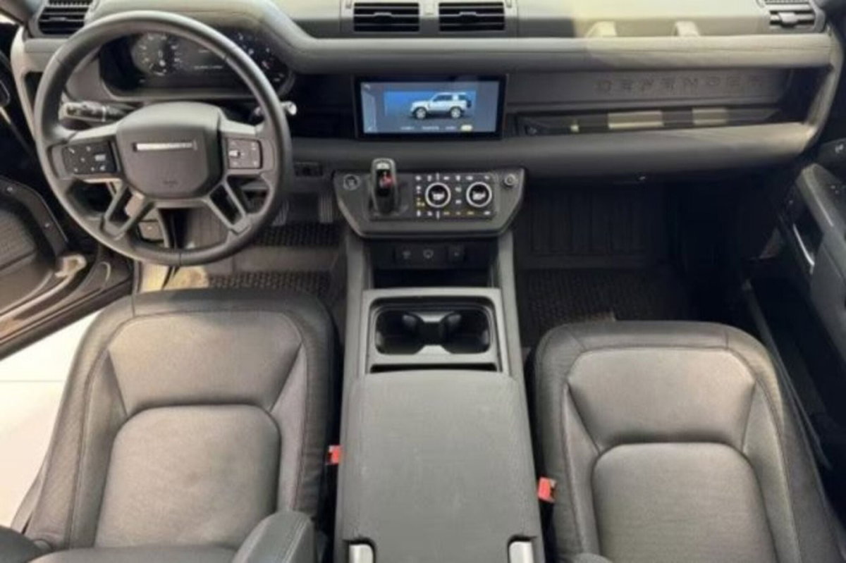 Land Rover Defender 90 3.0d i6 mhev X-Dynamic SE awd 200cv auto (5)