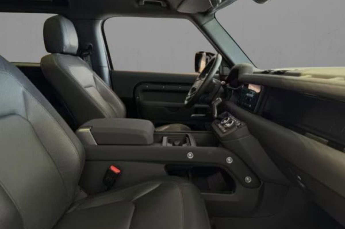 Land Rover Defender 90 3.0d i6 mhev X-Dynamic SE awd 200cv auto (6)