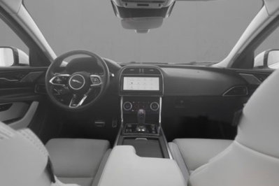 Jaguar XE 2.0 D 204 CV AWD aut. R-Dynamic HSE (5)