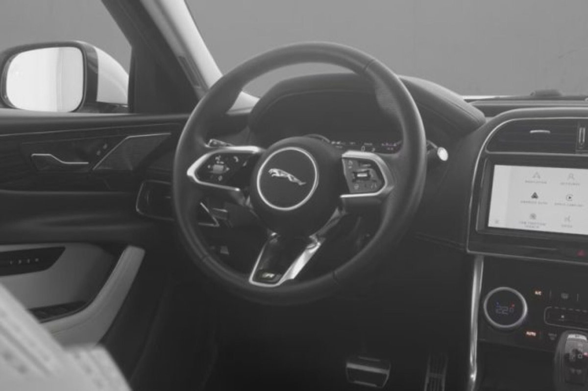 Jaguar XE 2.0 D 204 CV AWD aut. R-Dynamic HSE (6)