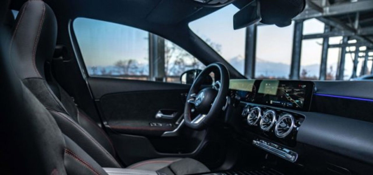 Mercedes-Benz Classe A 250 e phev AMG Line Premium Plus auto (8)