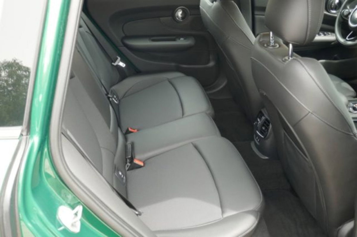 MINI Mini Clubman 2.0 Cooper D Untold Clubman (8)