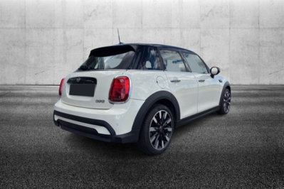 MINI Mini 1.5 Cooper Classic 5 porte (3)