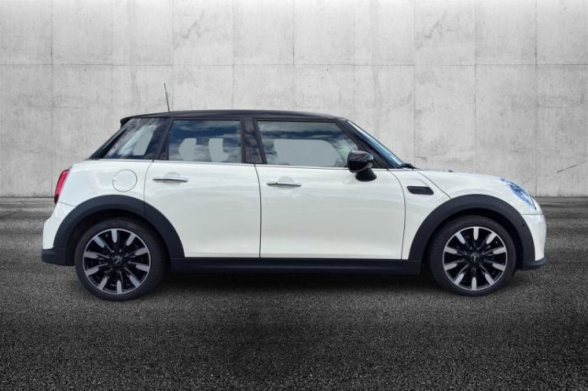 MINI Mini 1.5 Cooper Classic 5 porte (5)