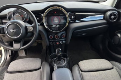 MINI Mini 1.5 Cooper Classic 5 porte (6)