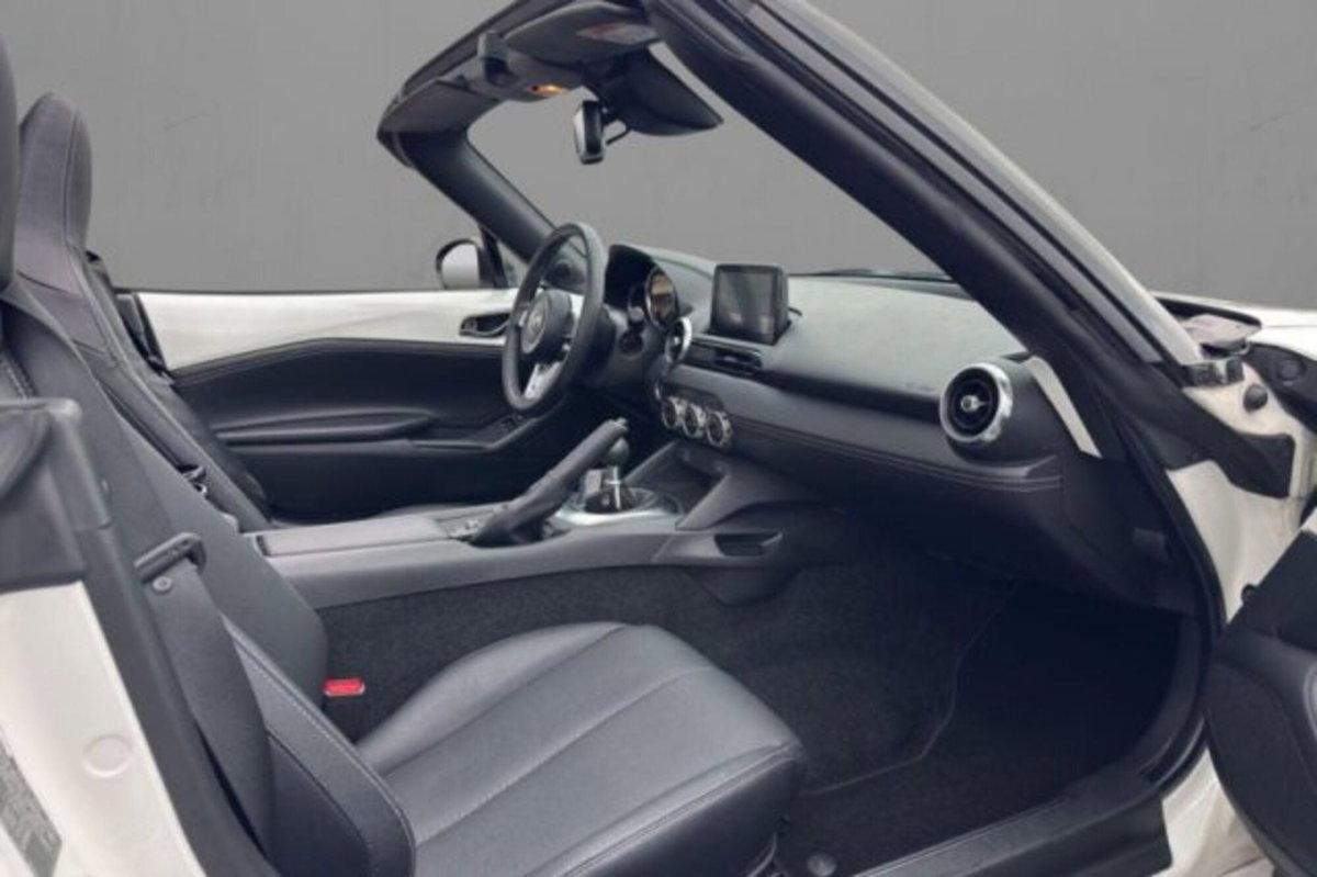 Mazda MX-5 1.5L Skyactiv-G Exceed (8)